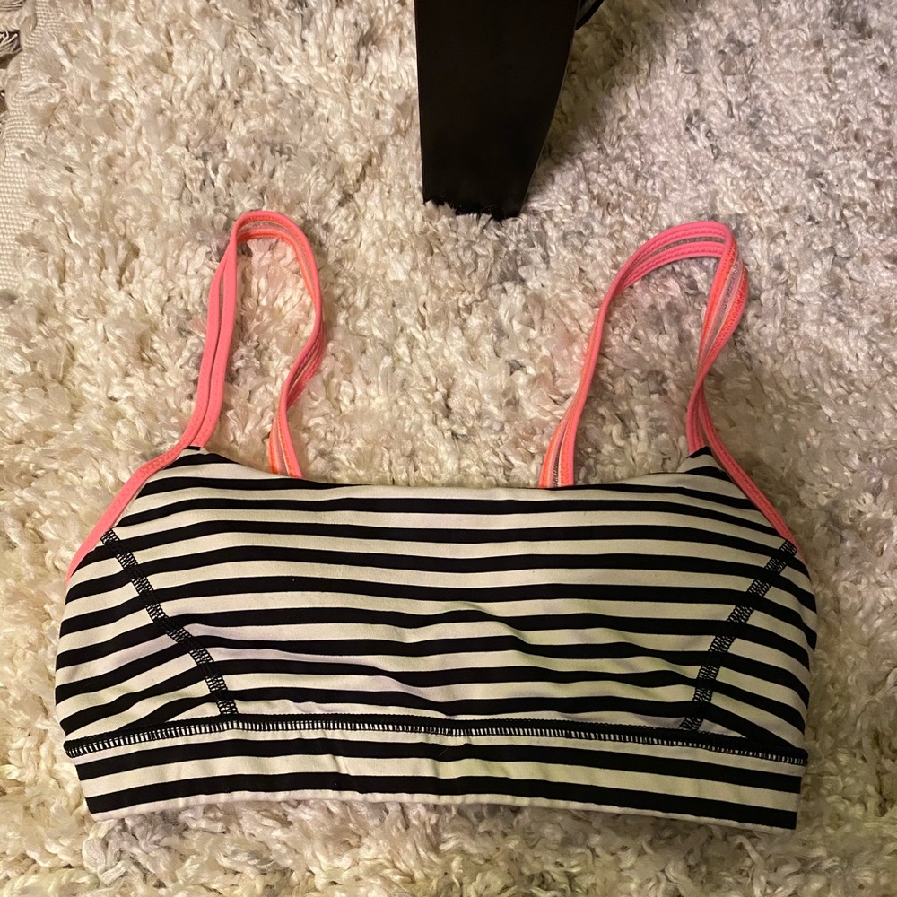 Lulu lemon sports bra